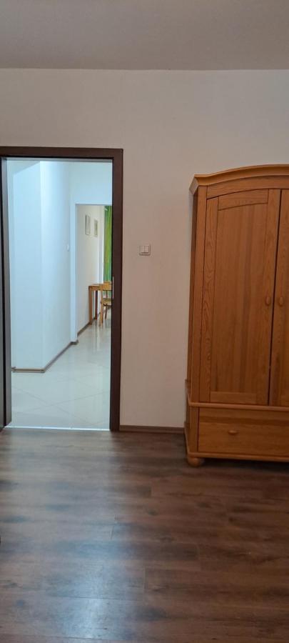 Gawota 9 Apartamento Varsóvia Exterior foto